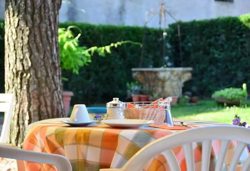 Aamiaismajoitus (B&B) La Villa Di Montagnana