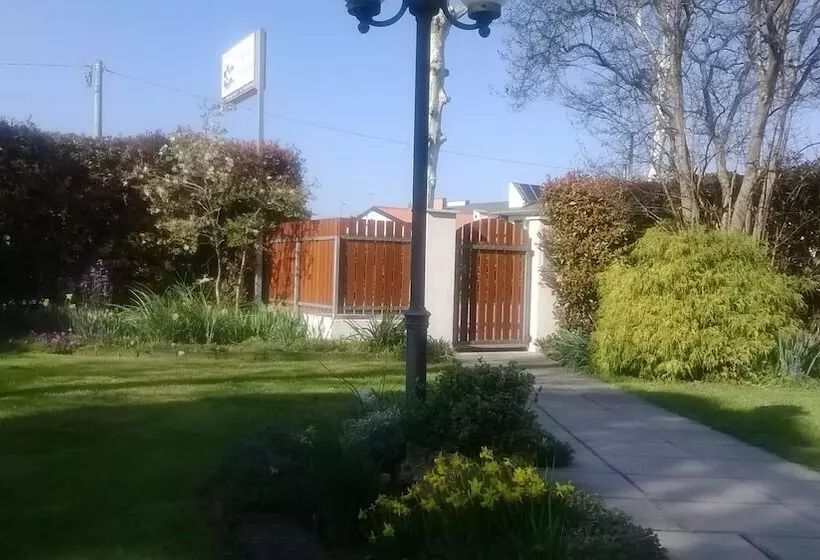 ベッドアンドブレックファースト Le Tre Grazie