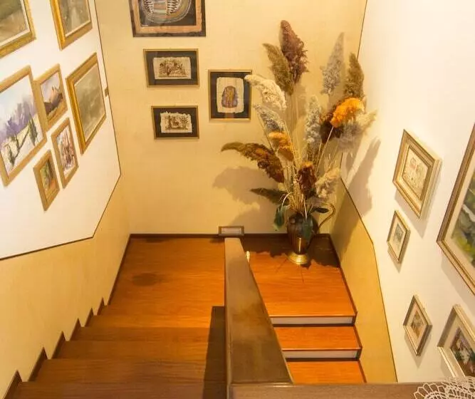 ベッドアンドブレックファースト Le Tre Grazie