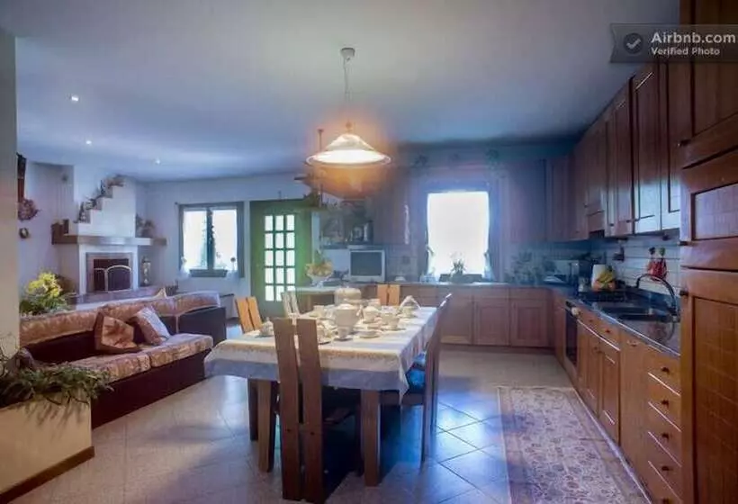 ベッドアンドブレックファースト Le Tre Grazie