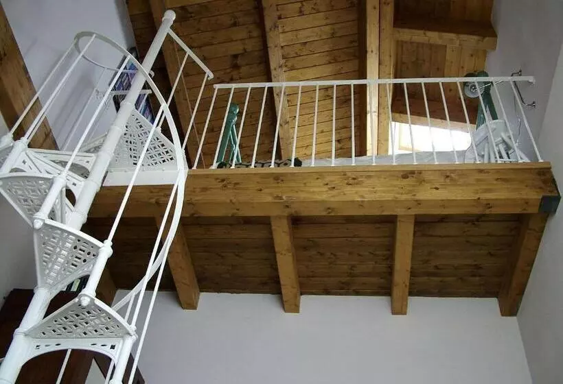 ベッドアンドブレックファースト Altrocanto