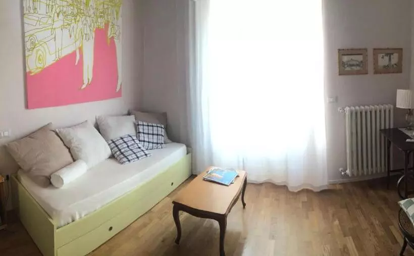 ベッドアンドブレックファースト Altrocanto