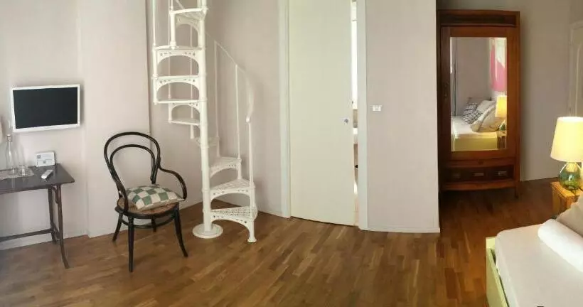 ベッドアンドブレックファースト Altrocanto