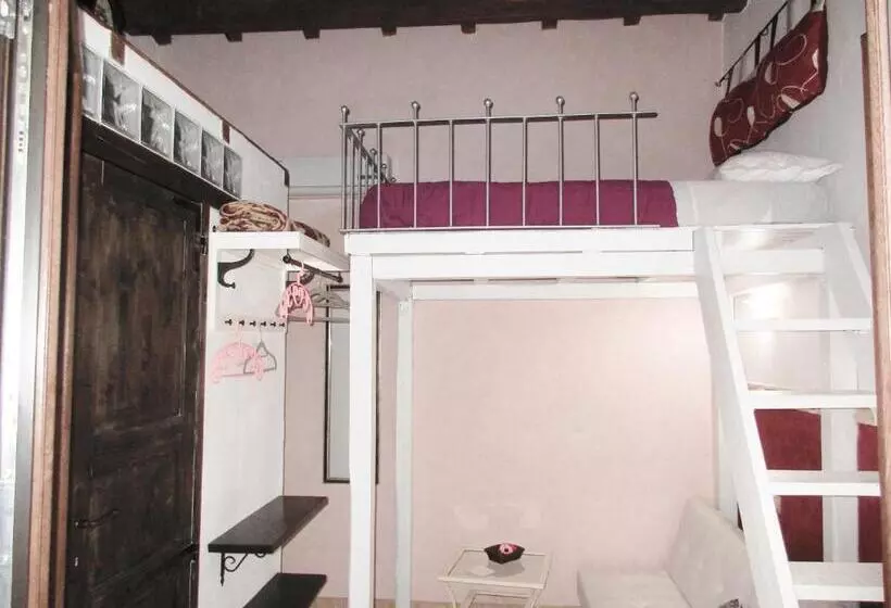 Aamiaismajoitus (B&B) Antico Casale Fabrizi