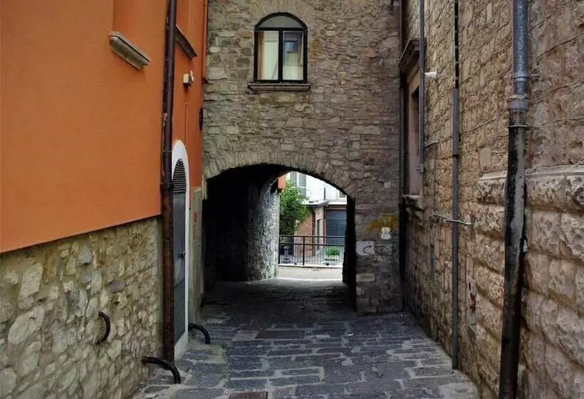 تختخواب و صبحانه Borgo Antico Santa Lucia