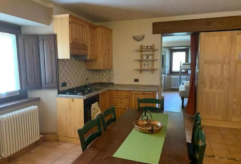 Aamiaismajoitus (B&B) Casa Benassi ,room&suite , Con Zona Benessere