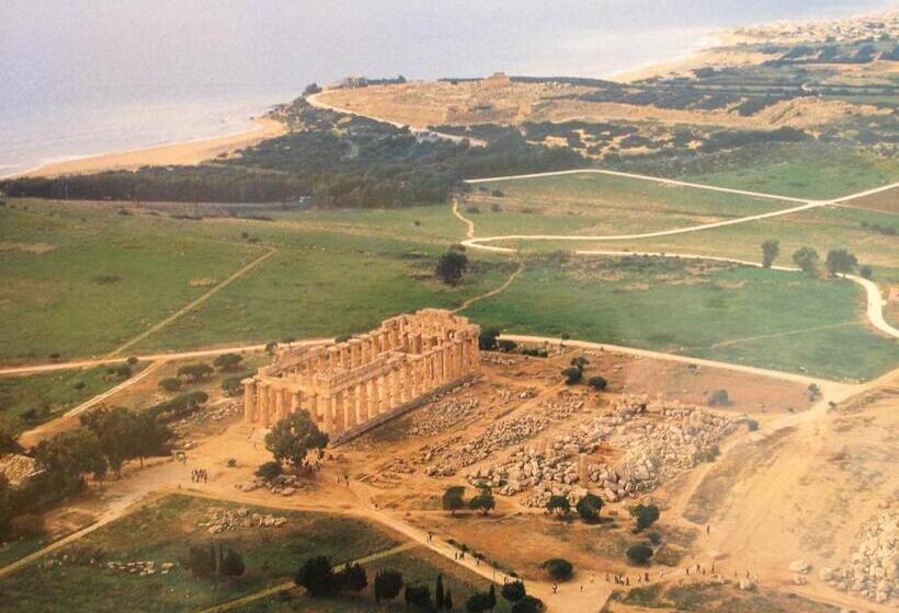 مبيت وإفطار Demetra Malophoros