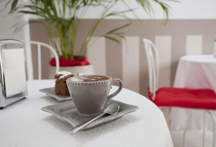 تختخواب و صبحانه Dimora Delle Emme