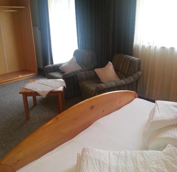 تختخواب و صبحانه Haus Karwendelblick