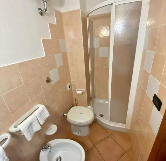 Aamiaismajoitus (B&B) Il Canarino Affittacamere