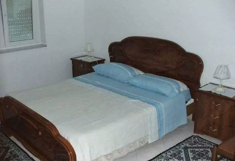 Aamiaismajoitus (B&B) Pietro & Graziella