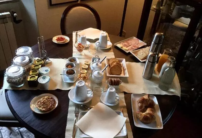 ベッドアンドブレックファースト Poggioba