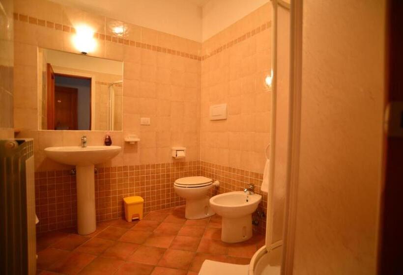 Bed and Breakfast Villa Etruria Guest House