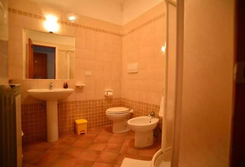 ベッドアンドブレックファースト Villa Etruria Guest House