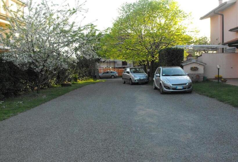 Bed and Breakfast Villa Etruria Guest House