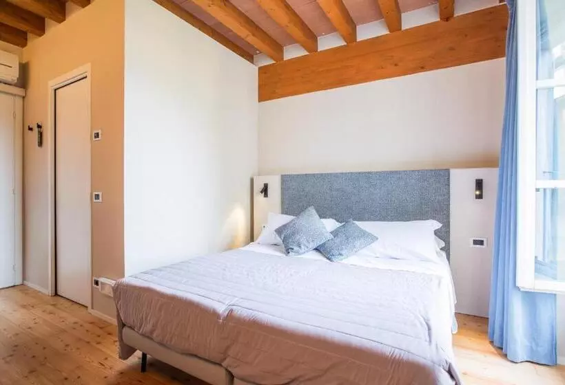 Hotelli Albergo Del Sole