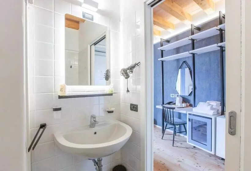 Hotelli Albergo Del Sole