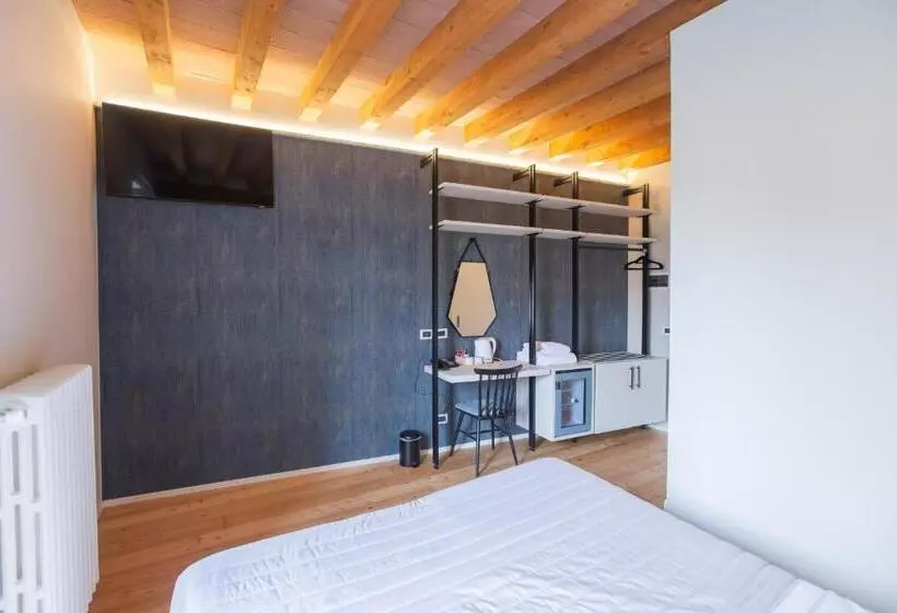 Hotelli Albergo Del Sole