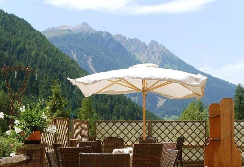 ホテル Malga Passerella