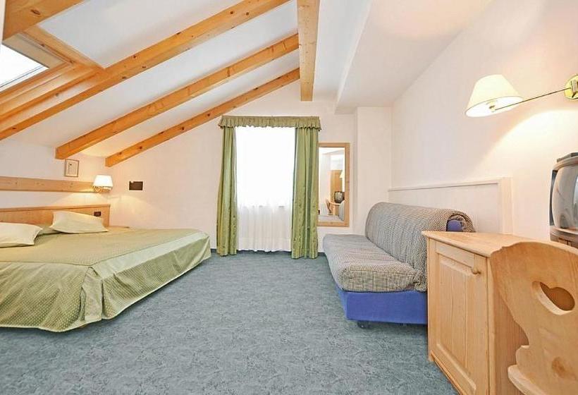 ホテル Malga Passerella