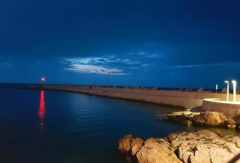 ホテル Mediterraneo