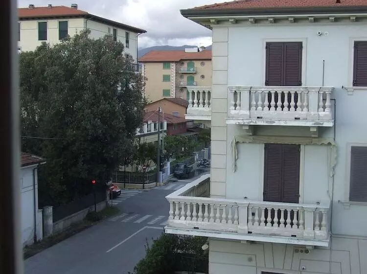 هتل Naviglio