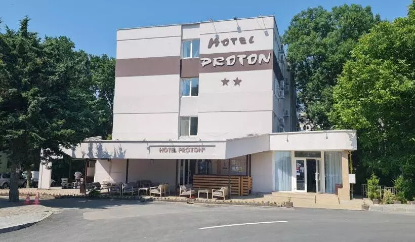 Hotel Proton