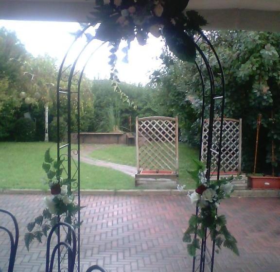 Отель Sanvitale