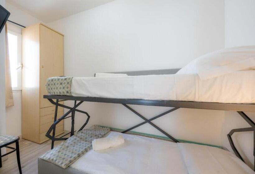 فندق Tizian Beach