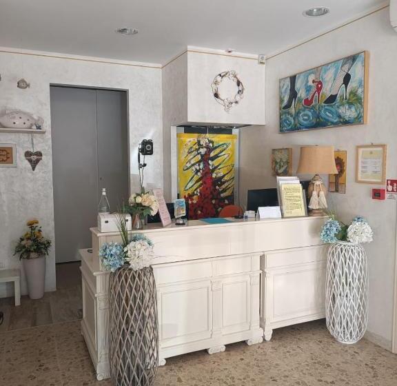 فندق Tizian Beach