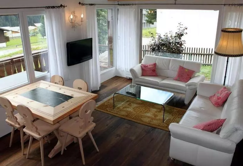 Aamiaismajoitus (B&B) Casa La Roda, Via Da Scola 2