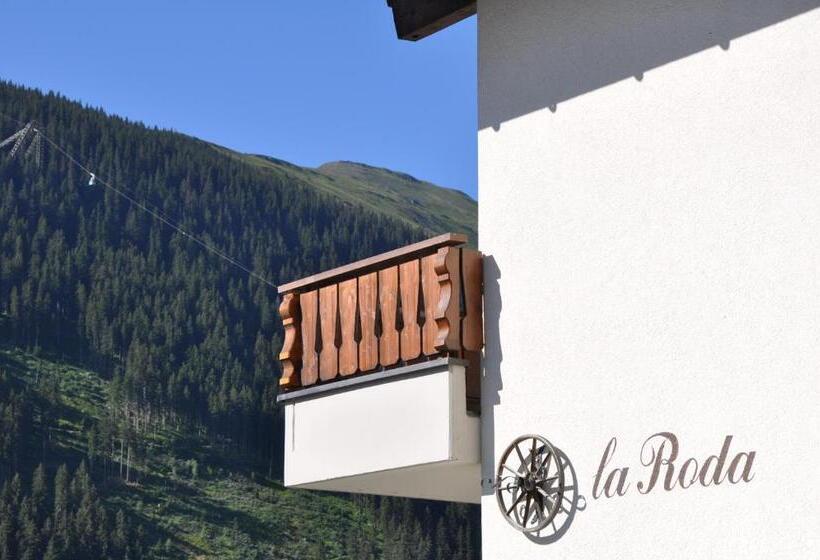 مبيت وإفطار Casa La Roda, Via Da Scola 2