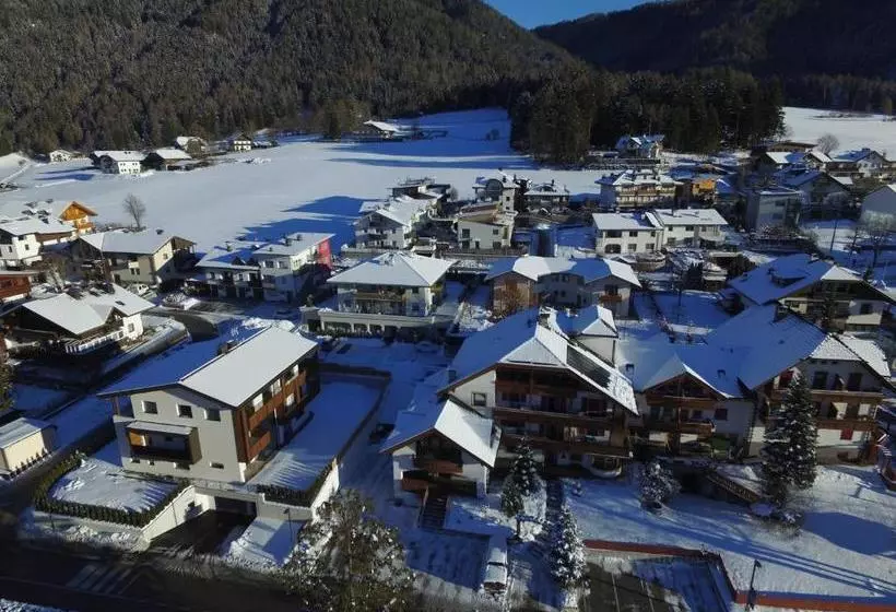 ベッドアンドブレックファースト Garni Renzler