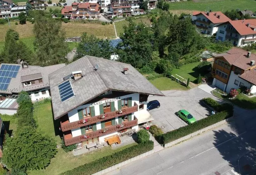 ベッドアンドブレックファースト Garni Renzler