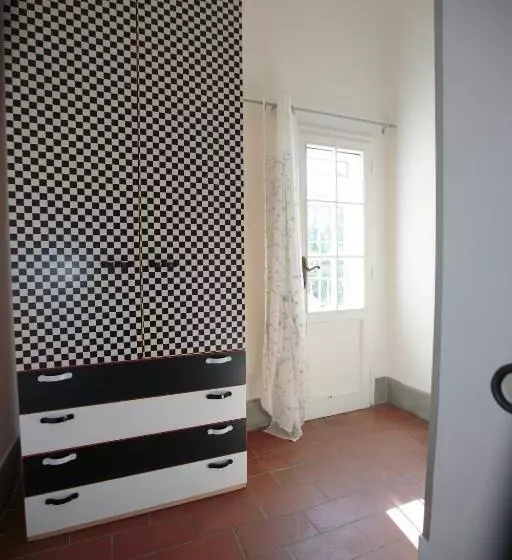 تختخواب و صبحانه Magnolia Comfort & Rooms