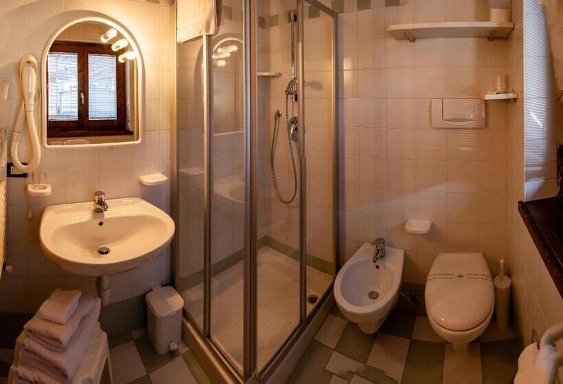 住宿加早餐  Villa Lucin