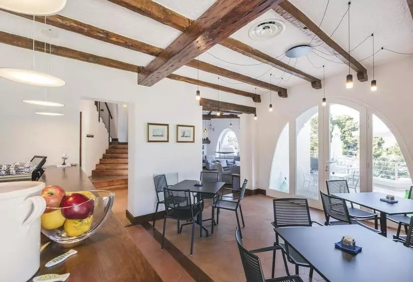 Aamiaismajoitus (B&B) Villa Vignola