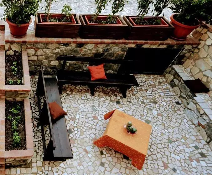 تختخواب و صبحانه Zama Bed&breakfast