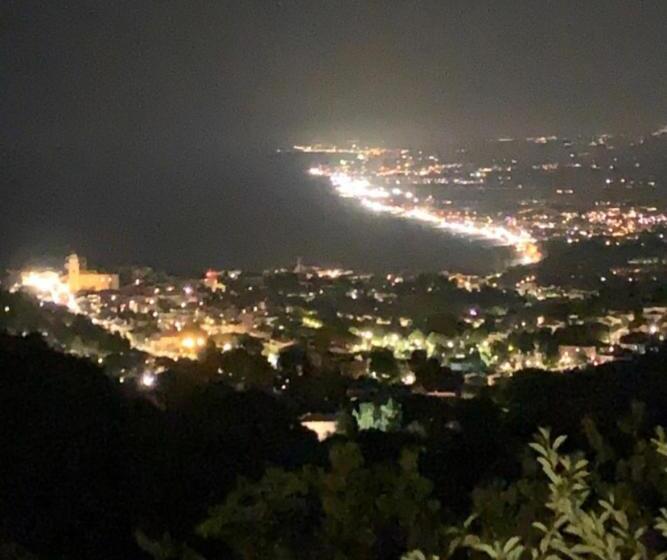 בית מלון כפרי Le Cave