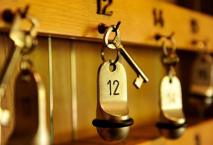 Отель Sport Robert