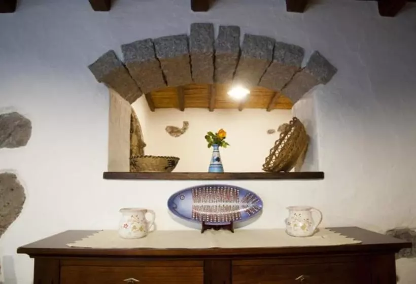هتل Turismo Rurale Belvedere Pradonos