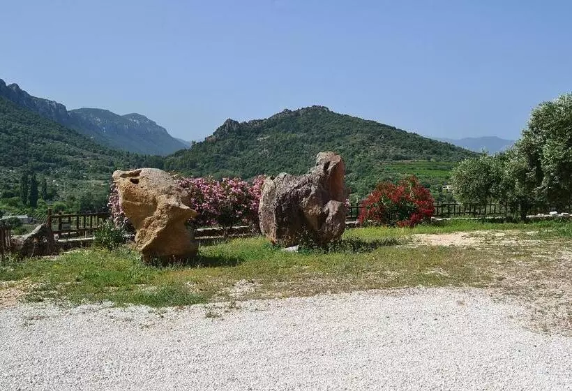 هتل Turismo Rurale Belvedere Pradonos