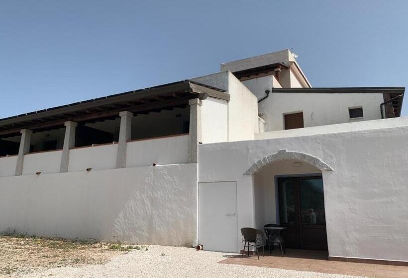 בית מלון כפרי Turismo Rurale Belvedere Pradonos