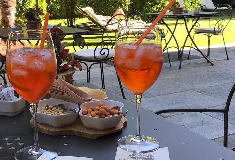 هتل Villa Palmira Kinderfreies