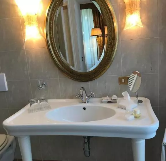 هتل Villa Palmira Kinderfreies