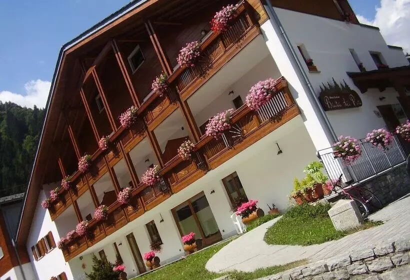 Residenssi Baita Dei Pini