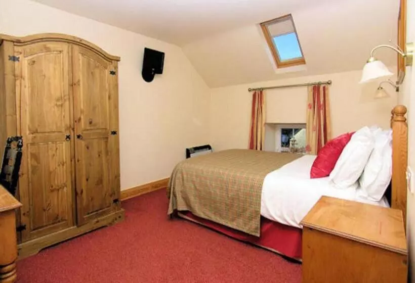 The Anvil Bar B&b