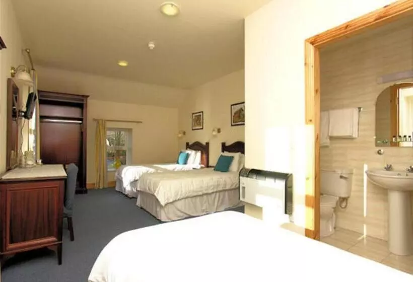The Anvil Bar B&b