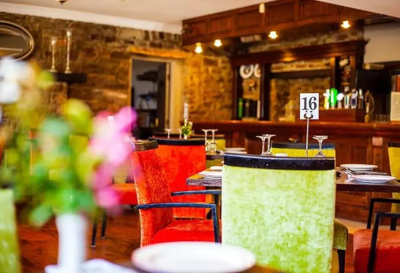 The Anvil Bar B&b