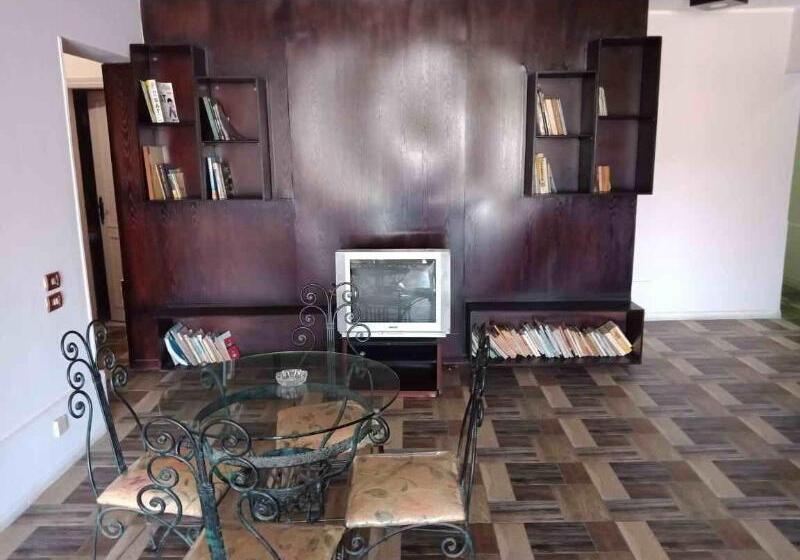 هاستل Invitation